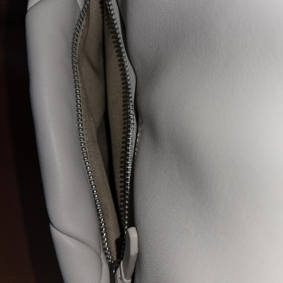 Cole Haan Grand Ambition Small Quilted Leather Convertible Backpack - Picture 7 of 9